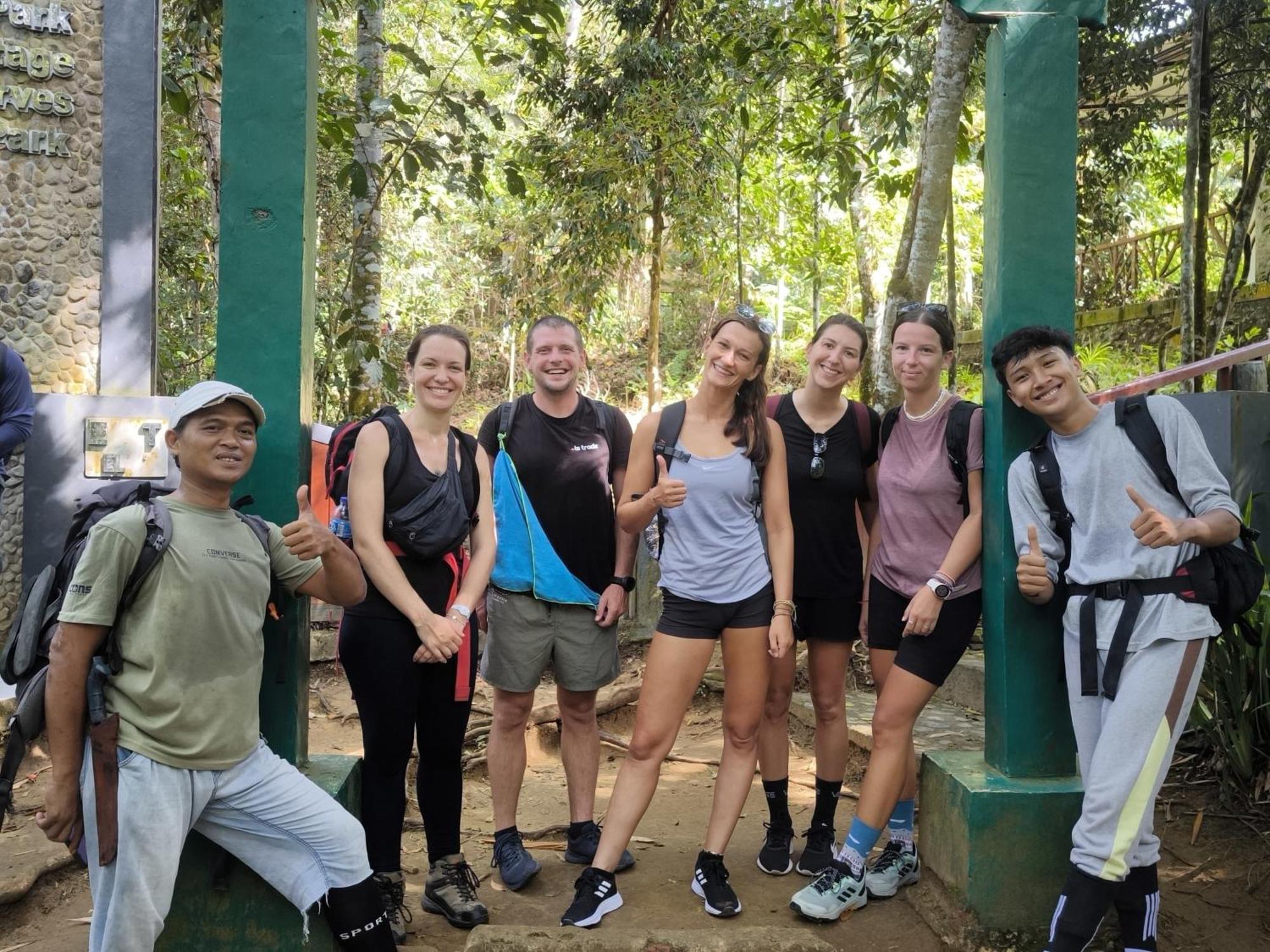 Sama Sama Homestay & Trekking Only Stay Here Book Trekking And Transport With Us 武吉拉旺 外观 照片